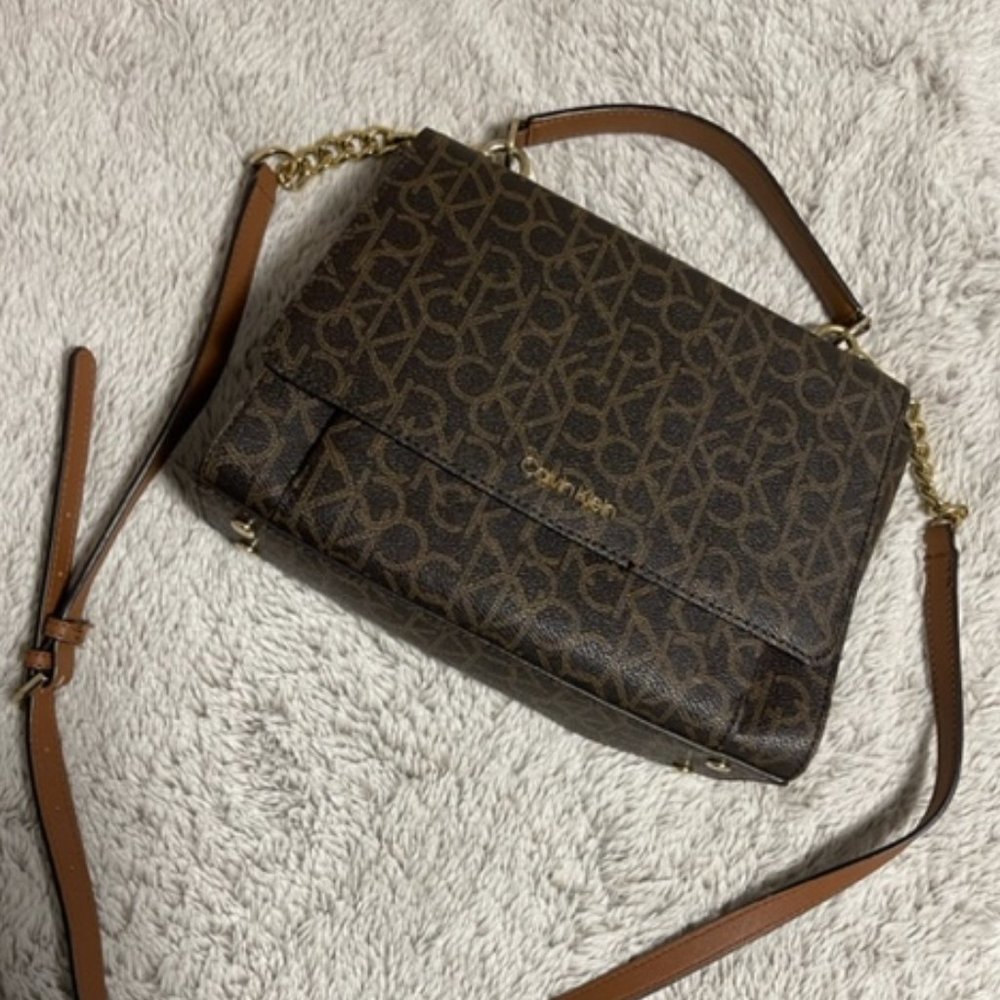 CALVIN KLEIN CROSSBODY/HANDBAG